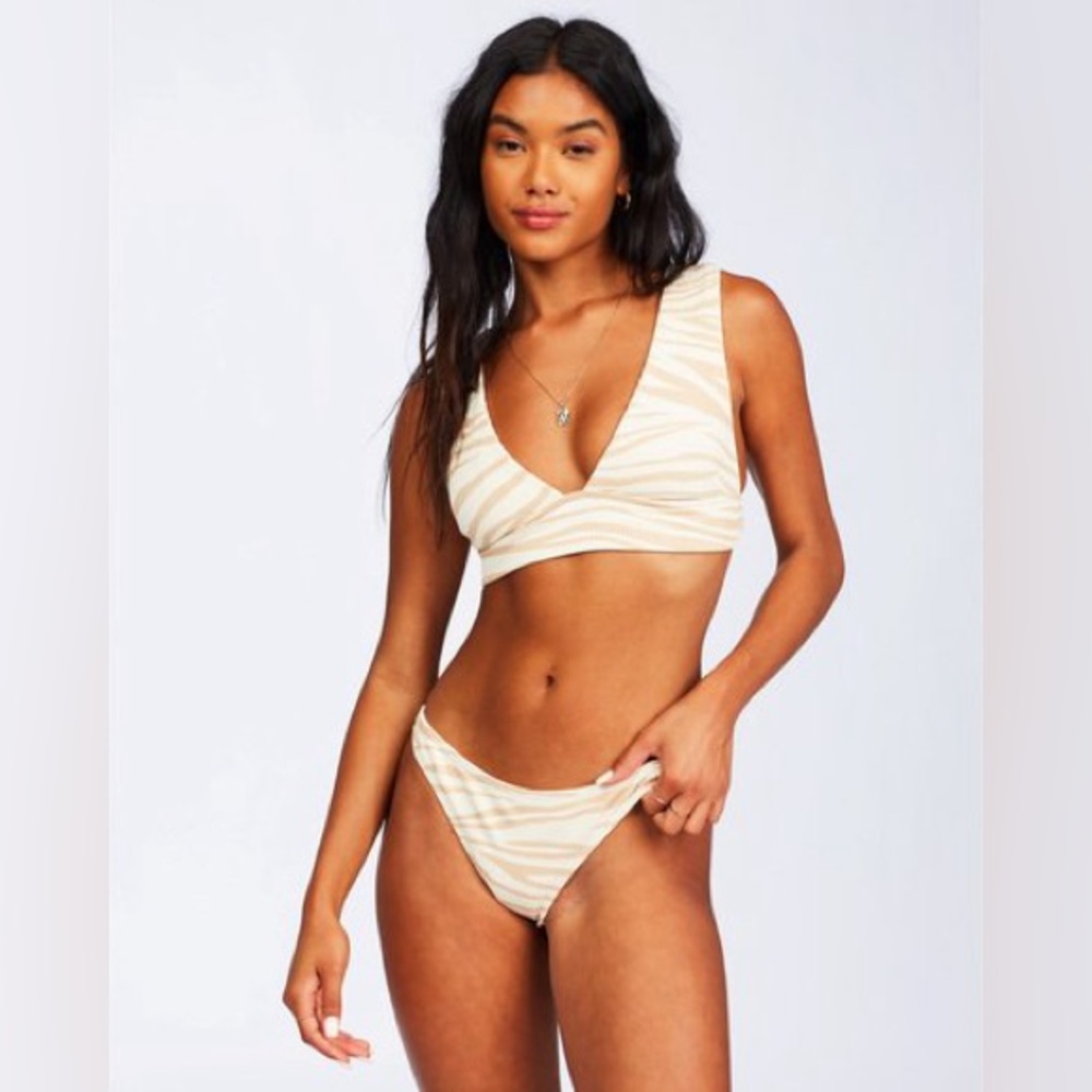 Billabong Bathing Suit (Top & Bottoms)